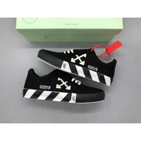 Off-White Vulc Low Top White | Black