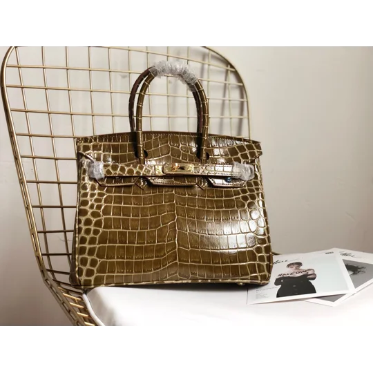 Luxury Crocodile-Embossed Top-Grain Cowhide Handbag