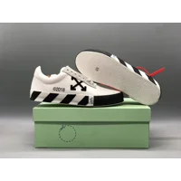 Off-White Vulc Low Top White | Black