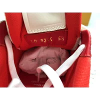 1AIWI9 LV Trainer Sneaker