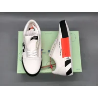 Off-White Vulc Low Top White | Black