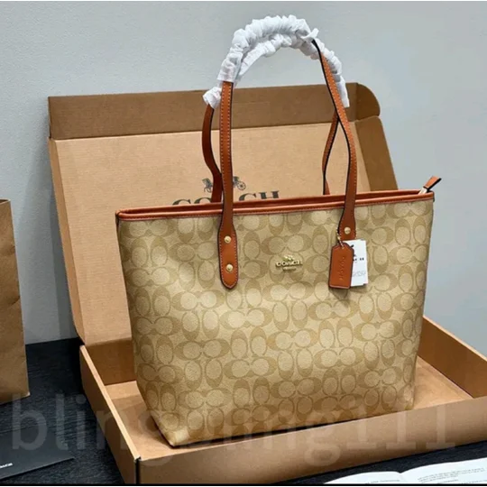 Coach City Tote Bag In Signature Canvas