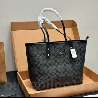 Coach City Tote Bag In Signature Canvas