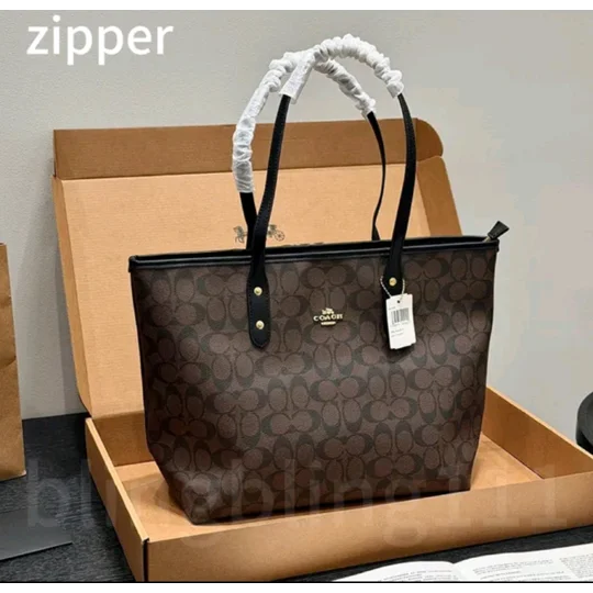 Coach City Tote Bag In Signature Canvas