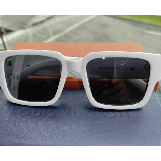 $300 Designer Sunglasses & Mitchell Ness NBA Jersey Bundle | Jordan & LeBron
