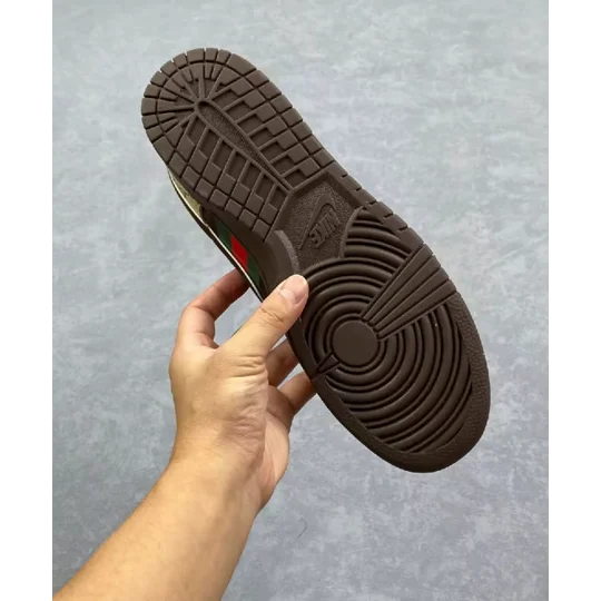 CUSTOM GUCCI x NIKE DUNK LOW – LUXURY STREETWEAR STYLE