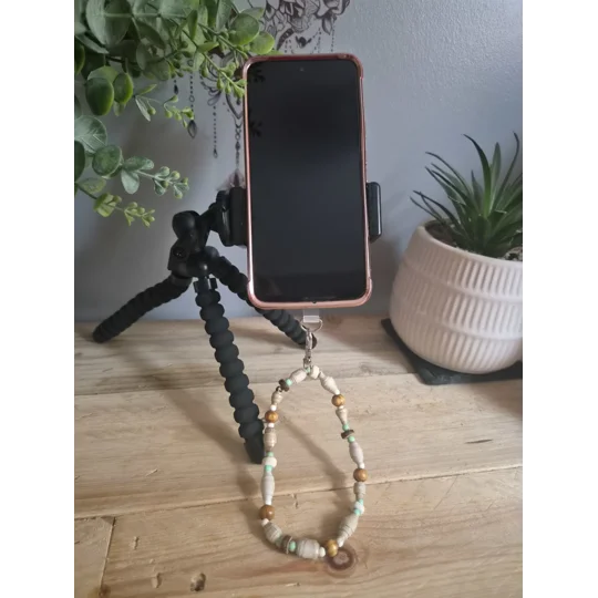 The Sage Shell Phone Strap