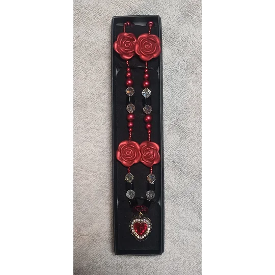 Handmade Fade to Red Rose Beaded Necklace-Black Red and Black Beaded Necklace