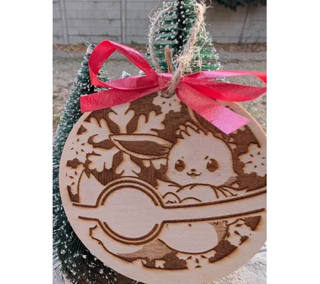 Déco de sapin gravé en bois Evoli