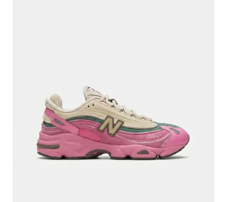 New Balance 9060 "Pink / Sea Salt"
