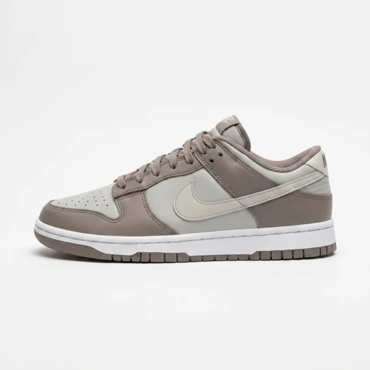 Nike Dunk Low "Light Bone / Khaki"
