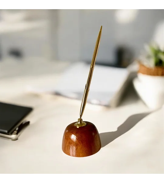 Hand crafted desk pen holder: Turned Sapele wood with Fine ballpoint twist pen