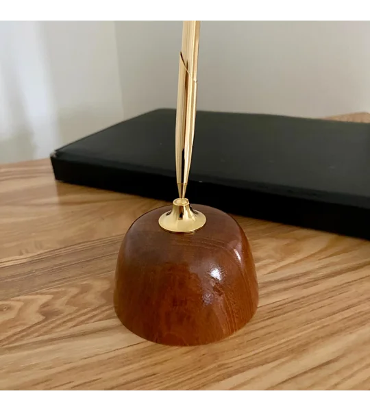 Hand crafted desk pen holder: Turned Sapele wood with Fine ballpoint twist pen
