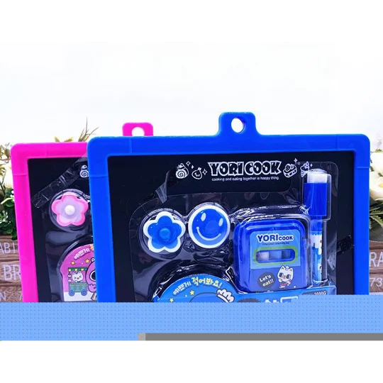 Kids Magnetic Writing Board Set Erasable Drawing Panel with Marker & Cartoon Accessories Random Colo