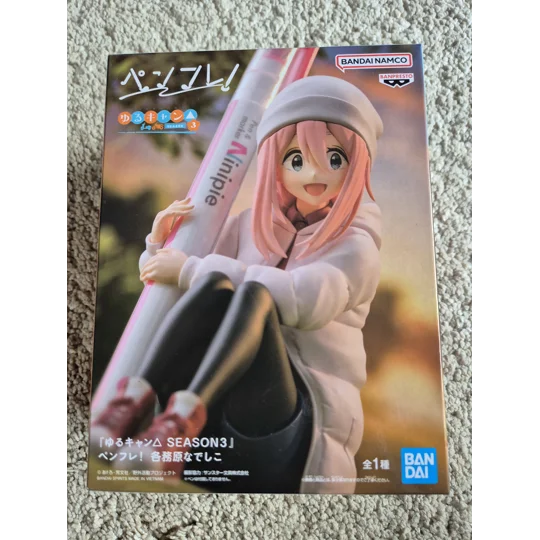 Yuru Camp Nadeshiko Kagamihara Pen Friend Banpresto Figure (Pen not included)