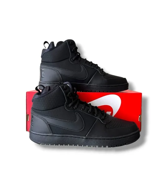 NIKE COURT BOROUGH MID WINTER IN TRIPLE BLACK