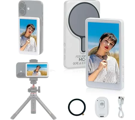Magnetic selfie screen