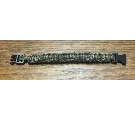 Parachute cord bracelet