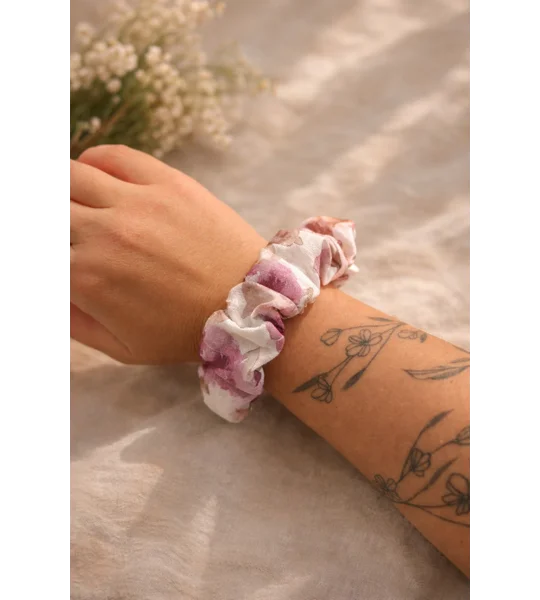 Scrunchie - Faded Floral