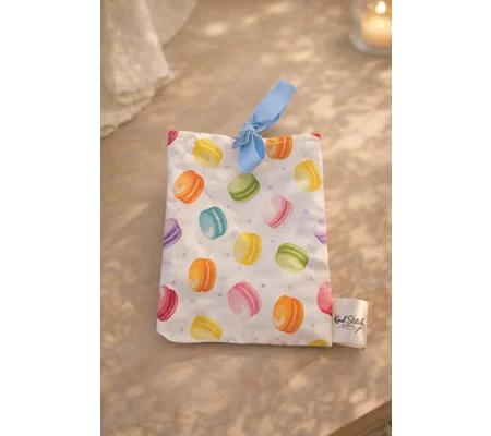 Macaroon Daydream - Kindle Sleeve
