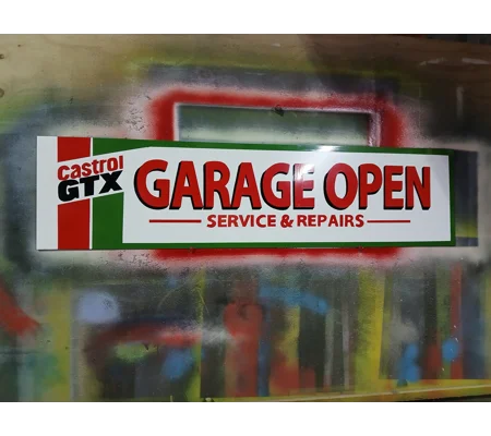 Castrol garage 4 foot long