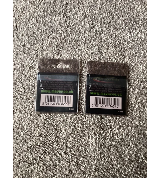 2 x Maver Elite CS42 micro-barbed spade end silver fish hooks 1 x size 16, 1 x size 18.