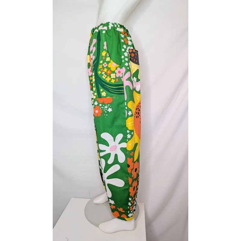 Barrel Leg Trousers: Size 16 sunflower pattern pants, thick cotton floral print trousers