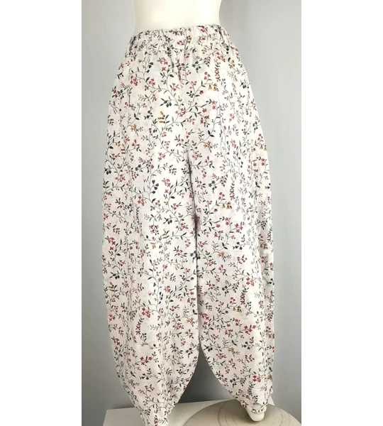 Reworked barrel Leg Trousers: Size 18 floral white