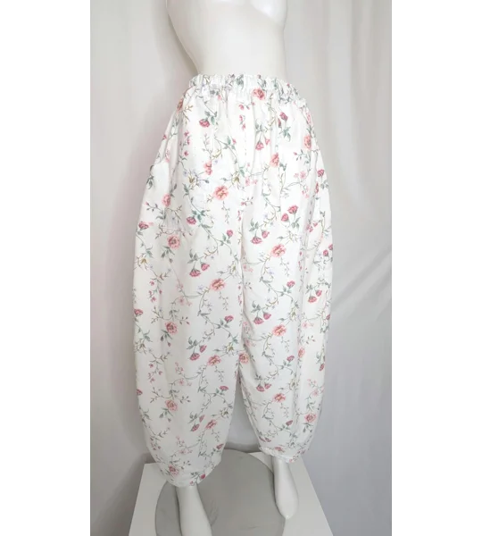 Reworked barrel Leg Trousers: Size 16, sweet ditsy vine