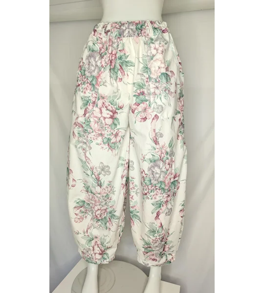 Reworked barrel Leg Trousers: Size 16, antique leafy rose