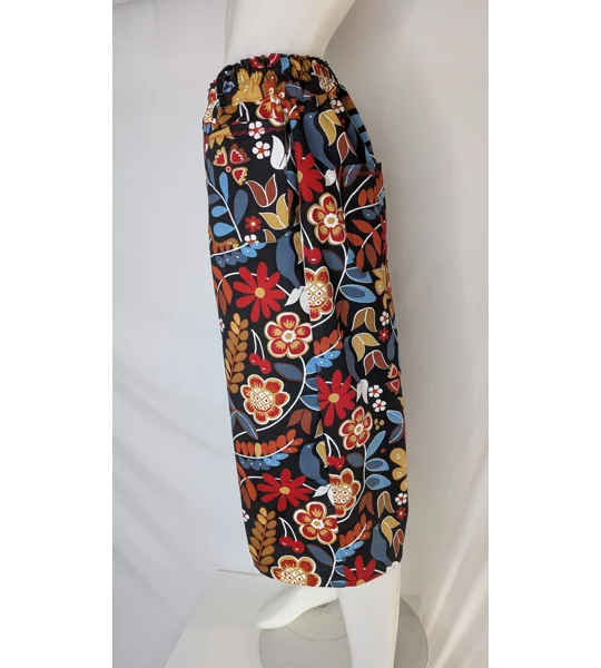 Cropped short trousers size 14, forest night