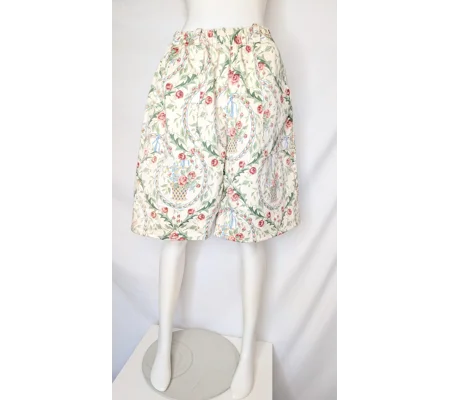 Size 16 high-waisted floral culottes (wide-leg cropped shorts) - Rosey basket