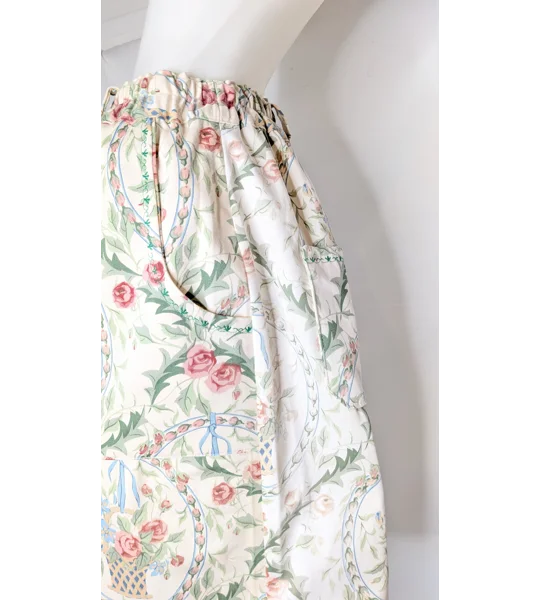 Size 16 high-waisted floral culottes (wide-leg cropped shorts) - Rosey basket