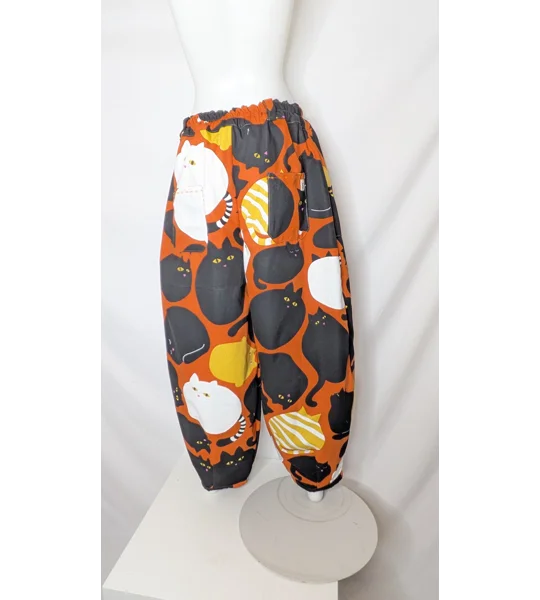 Barrel Leg meow crazy trousers: Size 16, cotton trousers