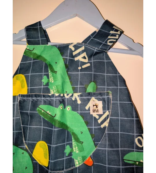 Adorable crocodile Dungarees for your Stylish Toddler (3-4 years)"