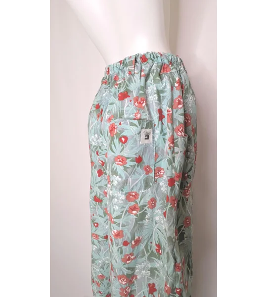 Reworked barrel Leg Trousers: Size 16, poppy field