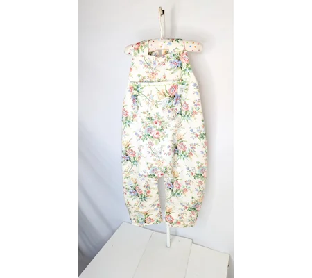 Kids dungarees size 3 -4yrs cottage cutie