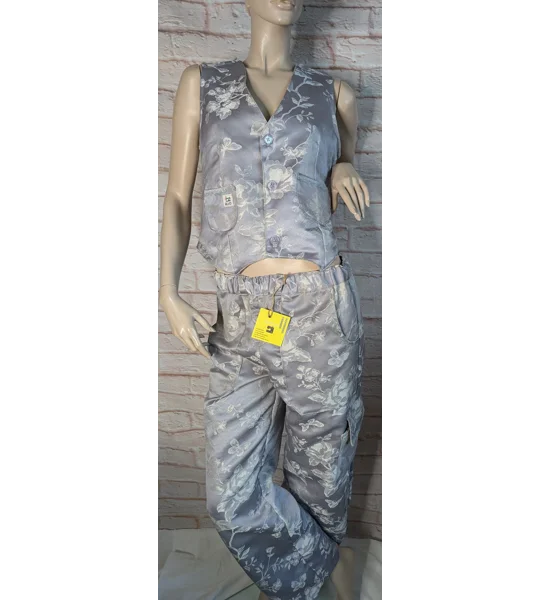 waistcoat size s / 12, silver grey embroidered.