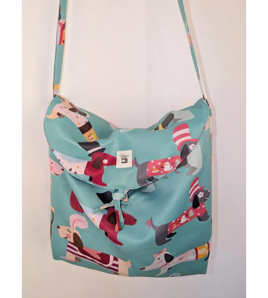 Unique shoulder Bag: Dachshund dogs print large parcel bag.