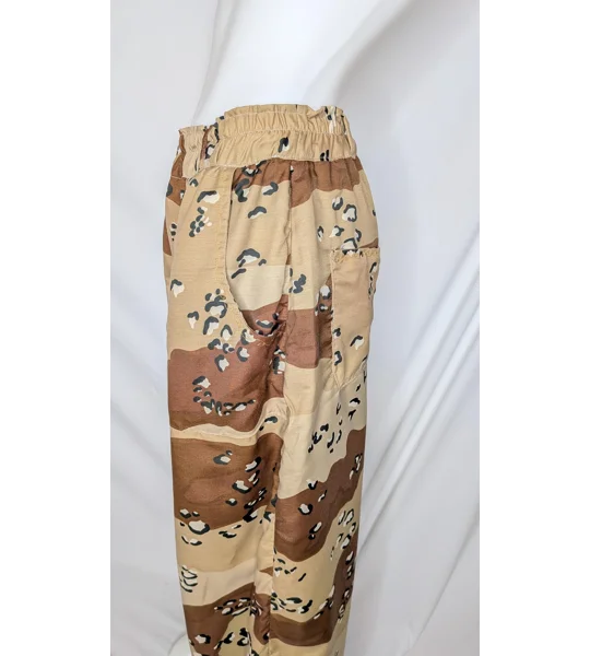 Camo style barrel Leg Trousers: Size 16, desert