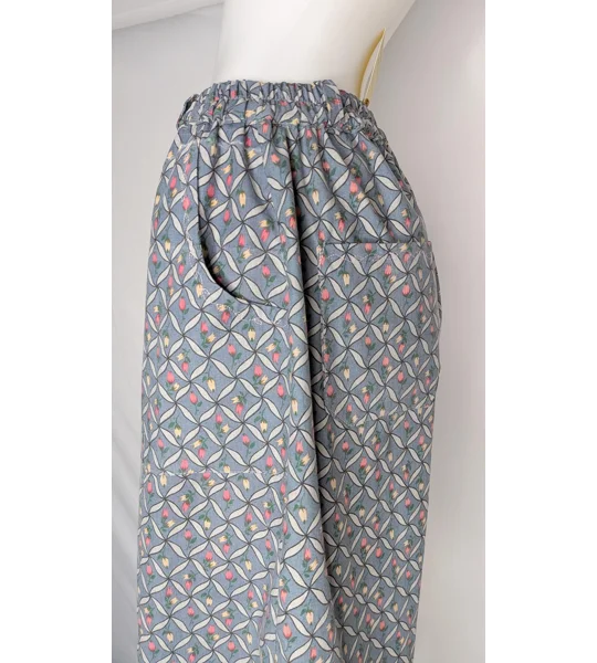 Wide Leg culottes: Size 14, ditsy buds