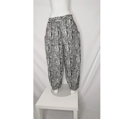 Barrel Leg zebra zen trousers: Size 16, baggy trousers