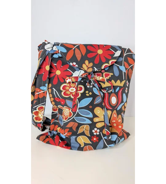 Large slouchy tote, cherry forest