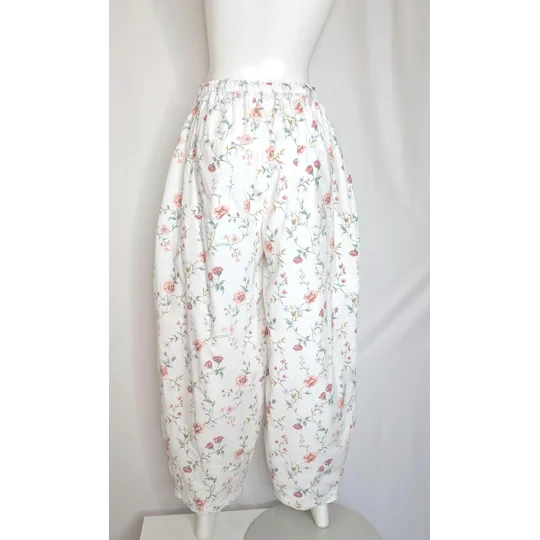 Reworked barrel Leg Trousers: Size 16, sweet ditsy vine