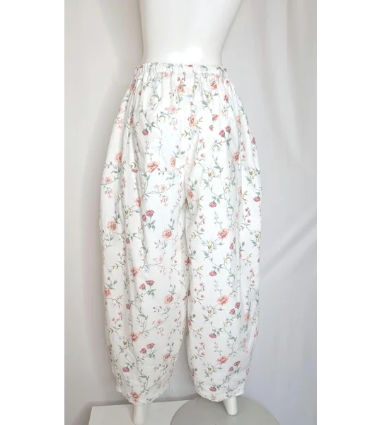 Reworked barrel Leg Trousers: Size 16, sweet ditsy vine