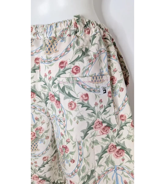 Size 14 high-waisted floral culottes (wide-leg cropped shorts) - basket of roses
