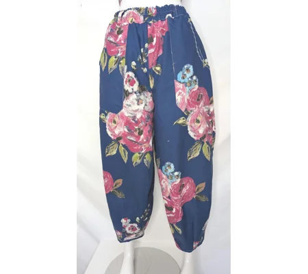 Barrel Leg trousers size 12, fushia night