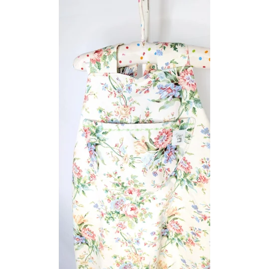 Kids dungarees size 3 -4yrs cottage cutie