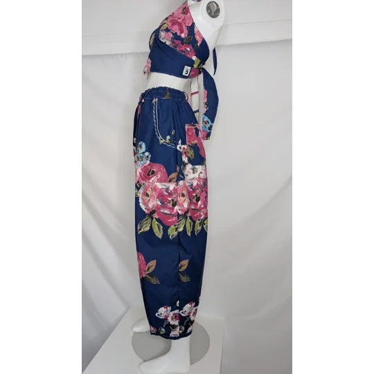 Barrel Leg trousers size 12, fushia night