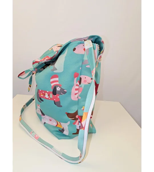 Unique shoulder Bag: Dachshund dogs print large parcel bag.